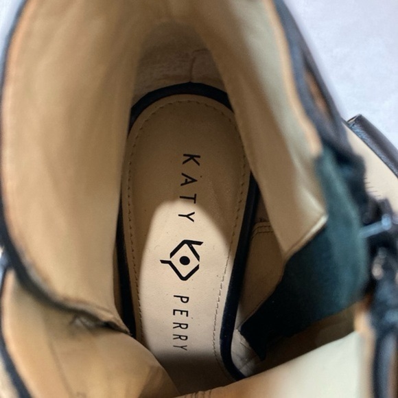 Katy Perry Women's Black 100mm Unity Pins Leather Ankle Boots Size 40.5 - Picture 15 of 16